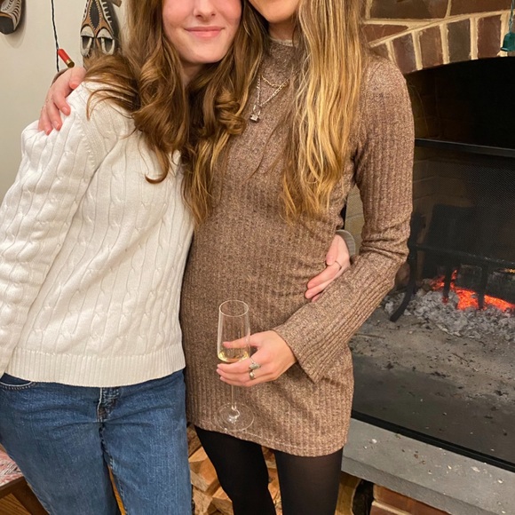 Brown knit dress size S w/ cutout back and flare sleeves from Urban Outfitters - Picture 6 of 6